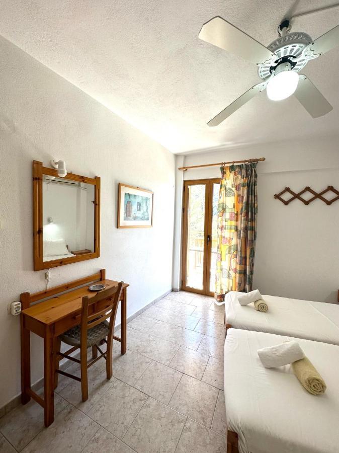 Lissos Rooms Sougia Exterior foto